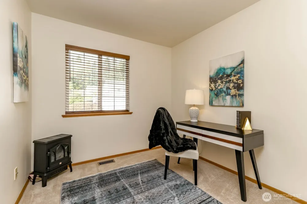 8552 Covina Loop NE Bremerton, WA 98311