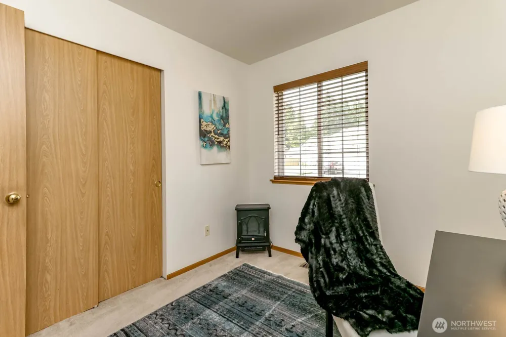 8552 Covina Loop NE Bremerton, WA 98311