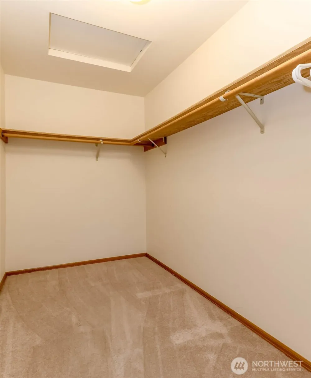 8552 Covina Loop NE Bremerton, WA 98311
