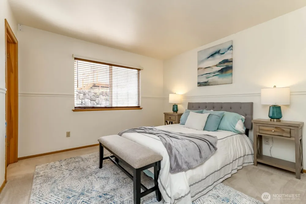 8552 Covina Loop NE Bremerton, WA 98311