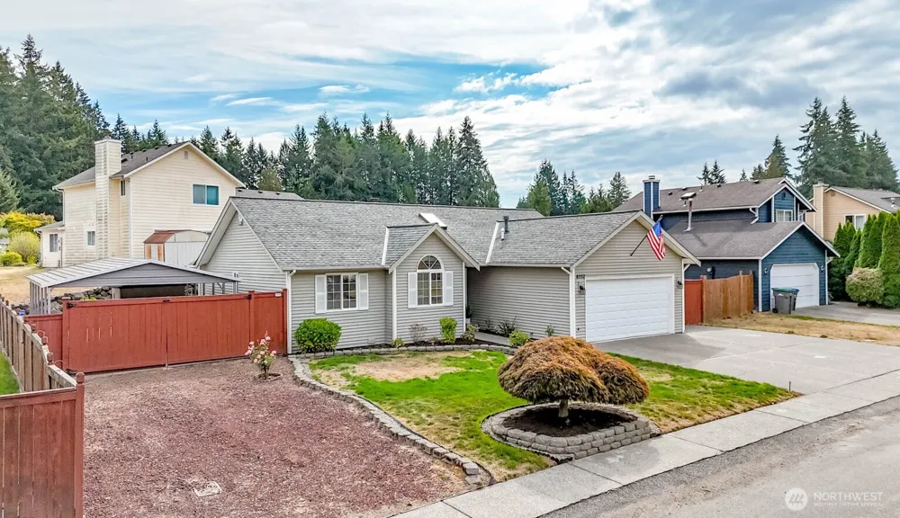 8552 Covina Loop NE Bremerton, WA 98311