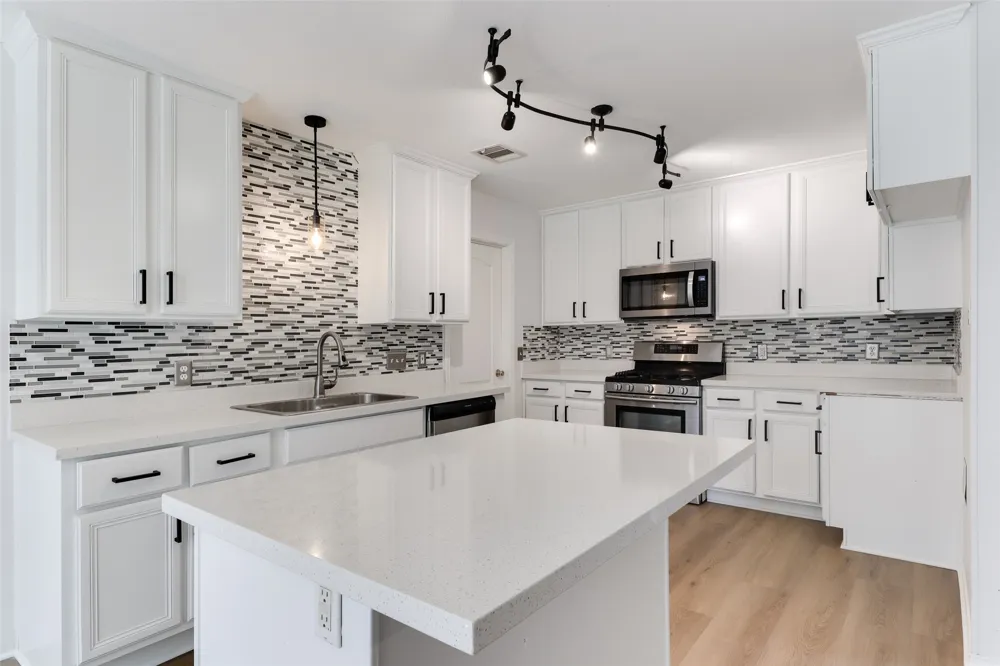 16816 Dorman Drive Round Rock, TX 78681