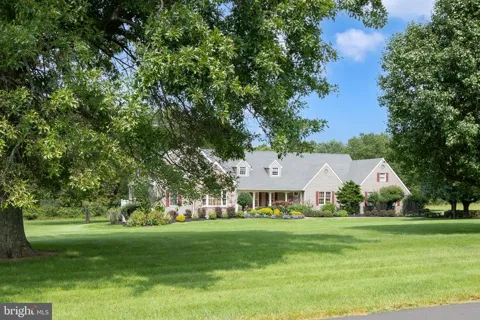 1703 SCOTT DRIVE