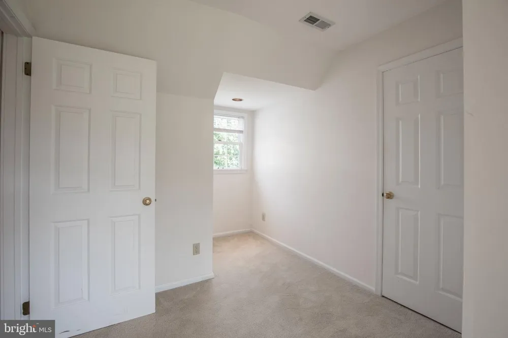 1703 SCOTT DRIVE Newtown, PA 18940