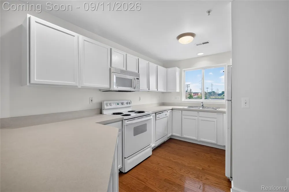 110 West Road Trenton City, MI 48183