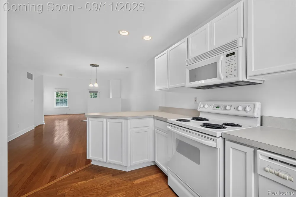 110 West Road Trenton City, MI 48183