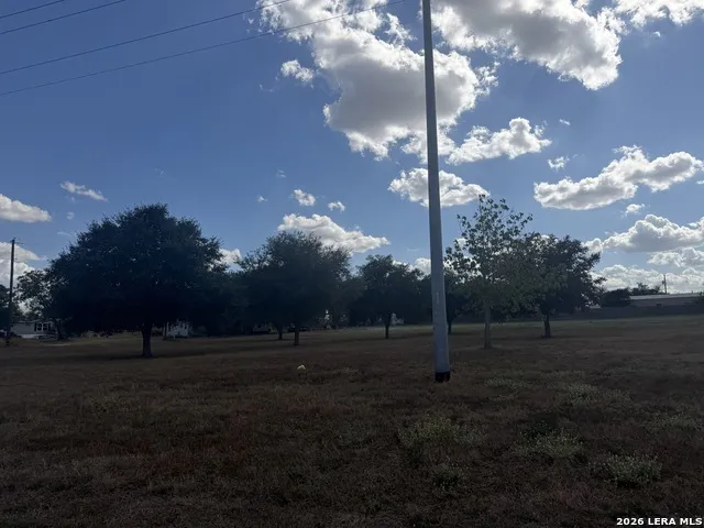 1200 W Main Stockdale, TX 78160