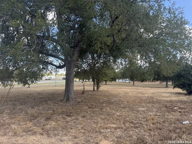 1200 W Main Stockdale, TX 78160
