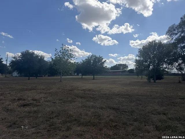 1200 W Main Stockdale, TX 78160
