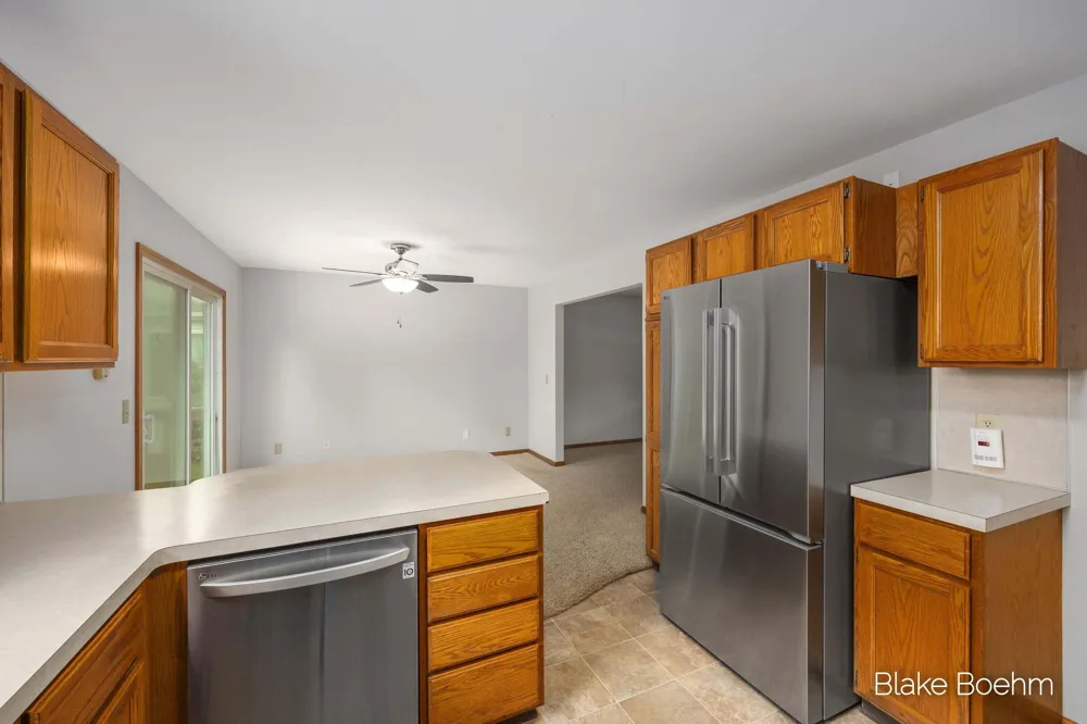 2251 Yorktown Drive SE Kentwood, MI 49508