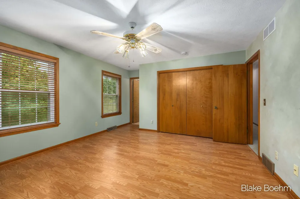 2251 Yorktown Drive SE Kentwood, MI 49508
