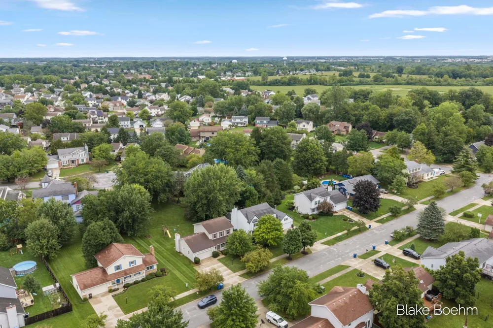 2251 Yorktown Drive SE Kentwood, MI 49508