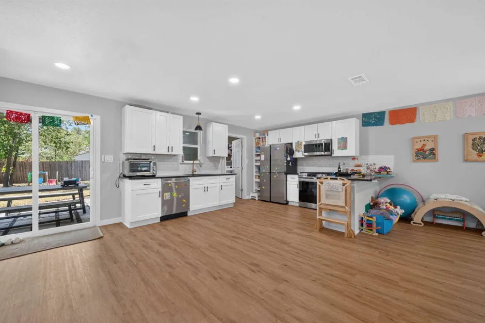 6021 Bluebell Circle Austin, TX 78741