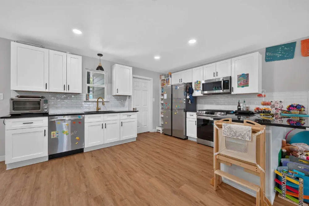 6021 Bluebell Circle Austin, TX 78741