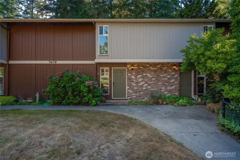 7409 Fairview Road SW #7C/18