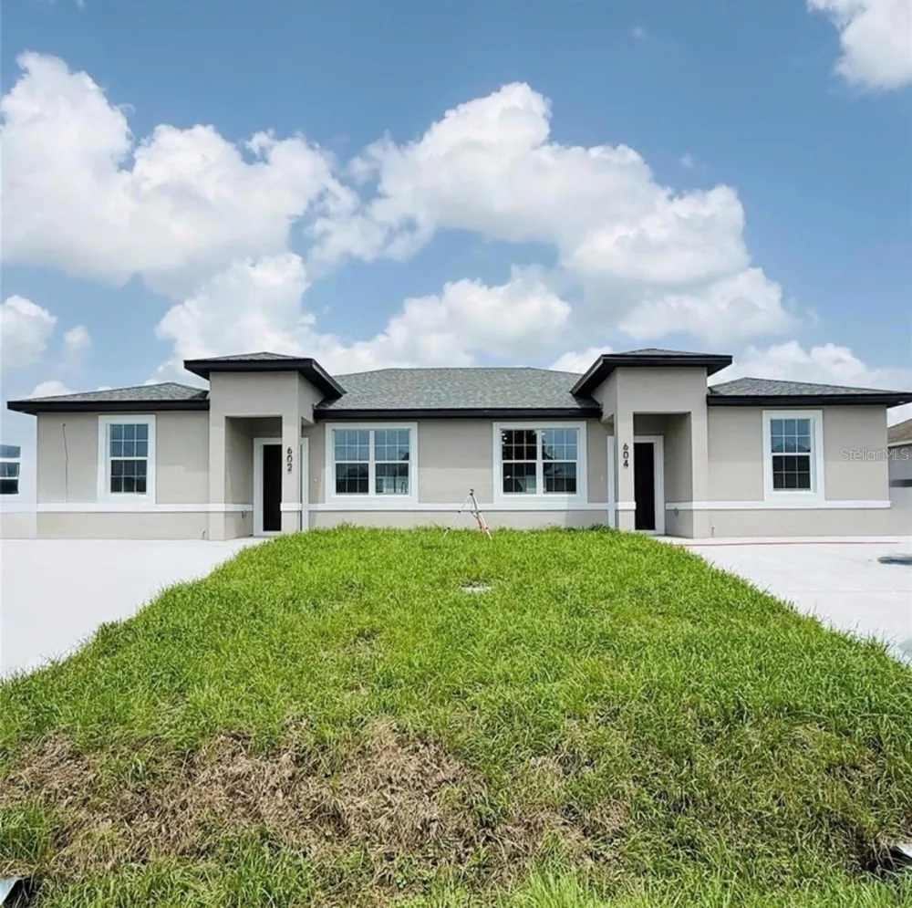 646 DESMOINES COURT Poinciana, FL 34759