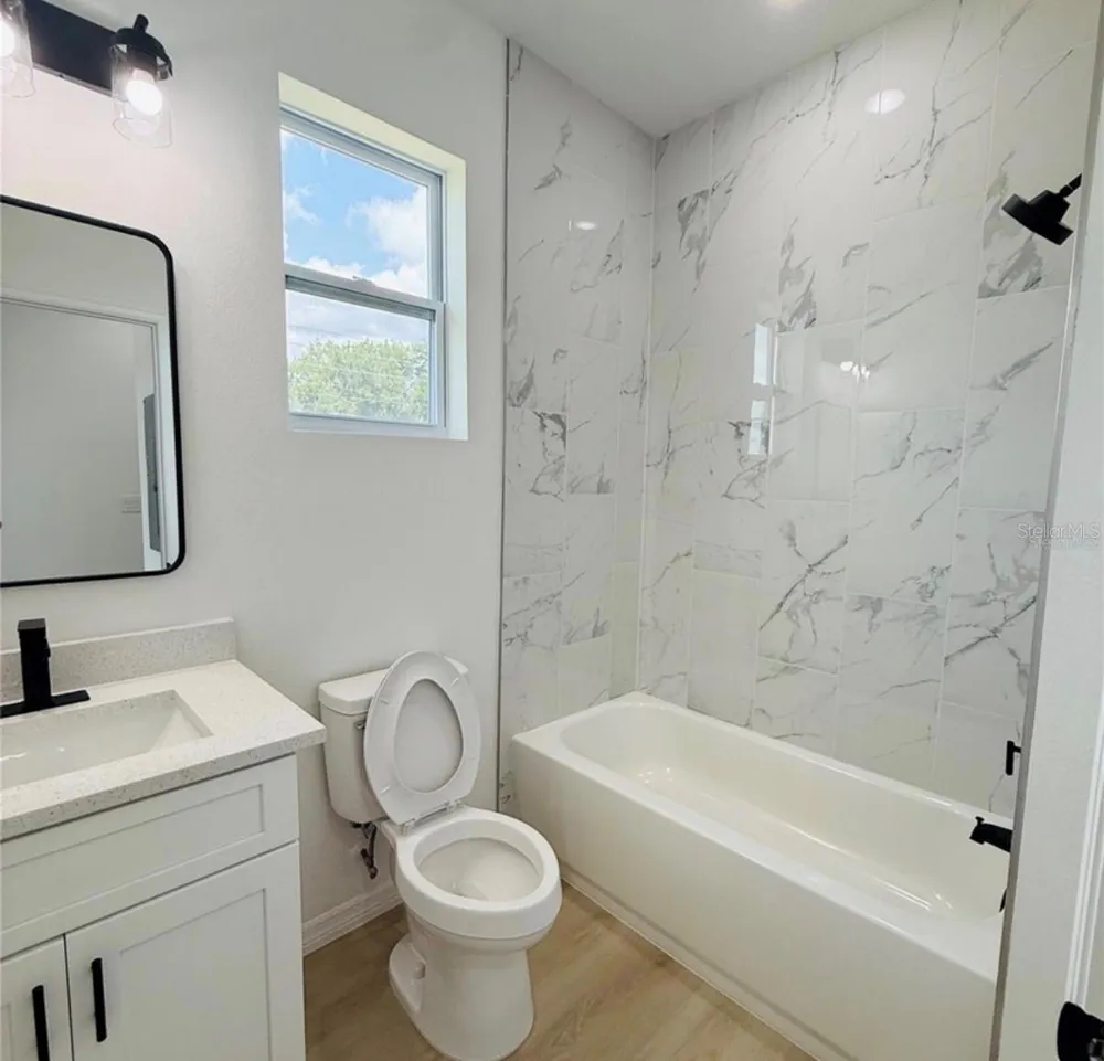 646 DESMOINES COURT Poinciana, FL 34759