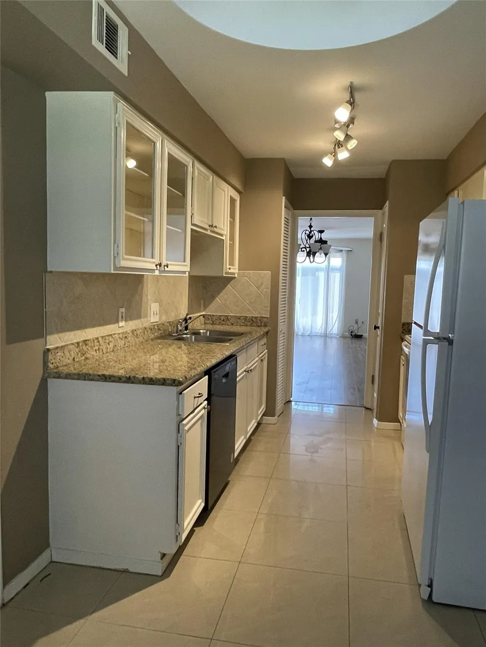 13278 Trail Hollow Houston, TX 77079