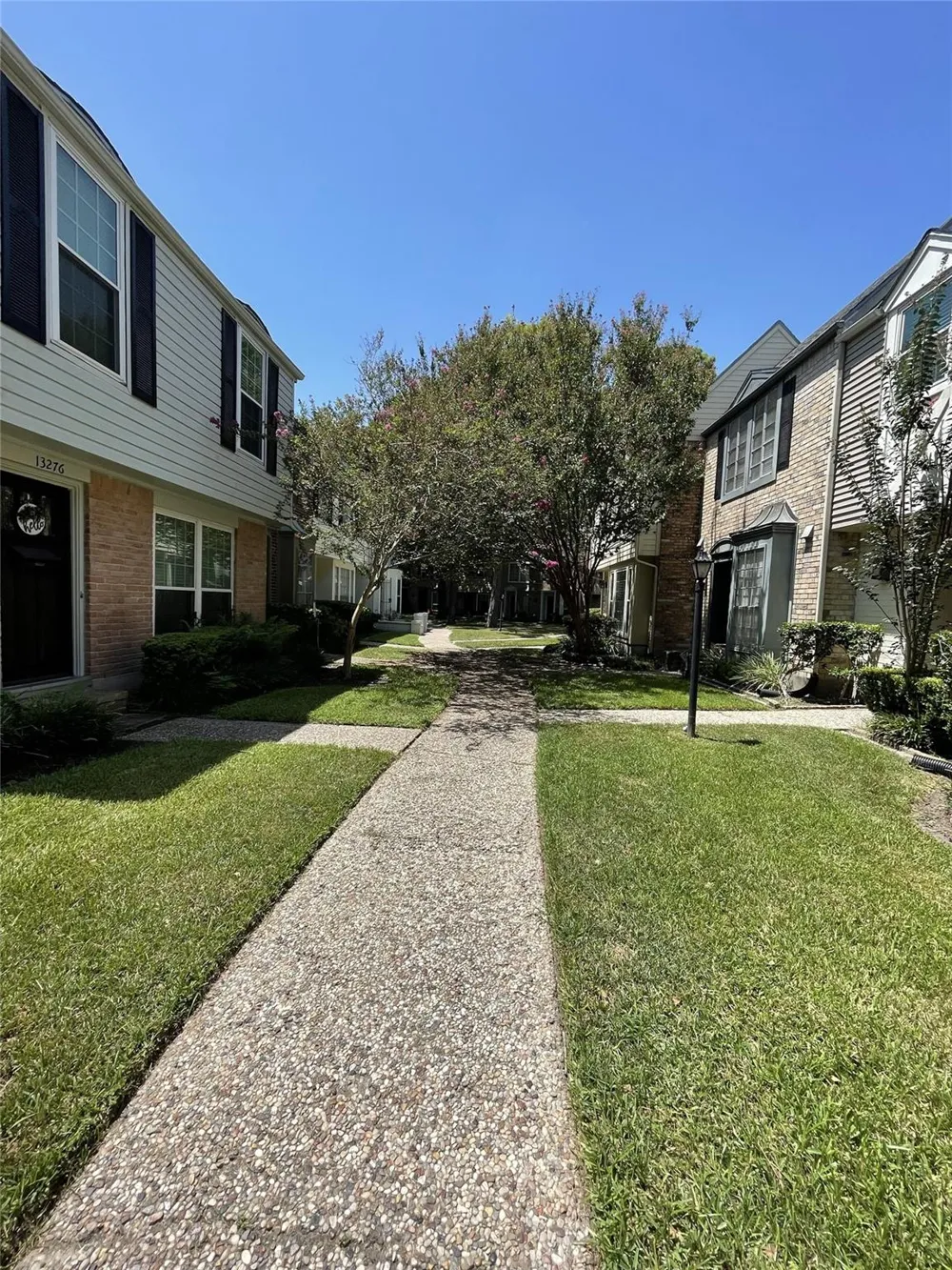 13278 Trail Hollow Houston, TX 77079
