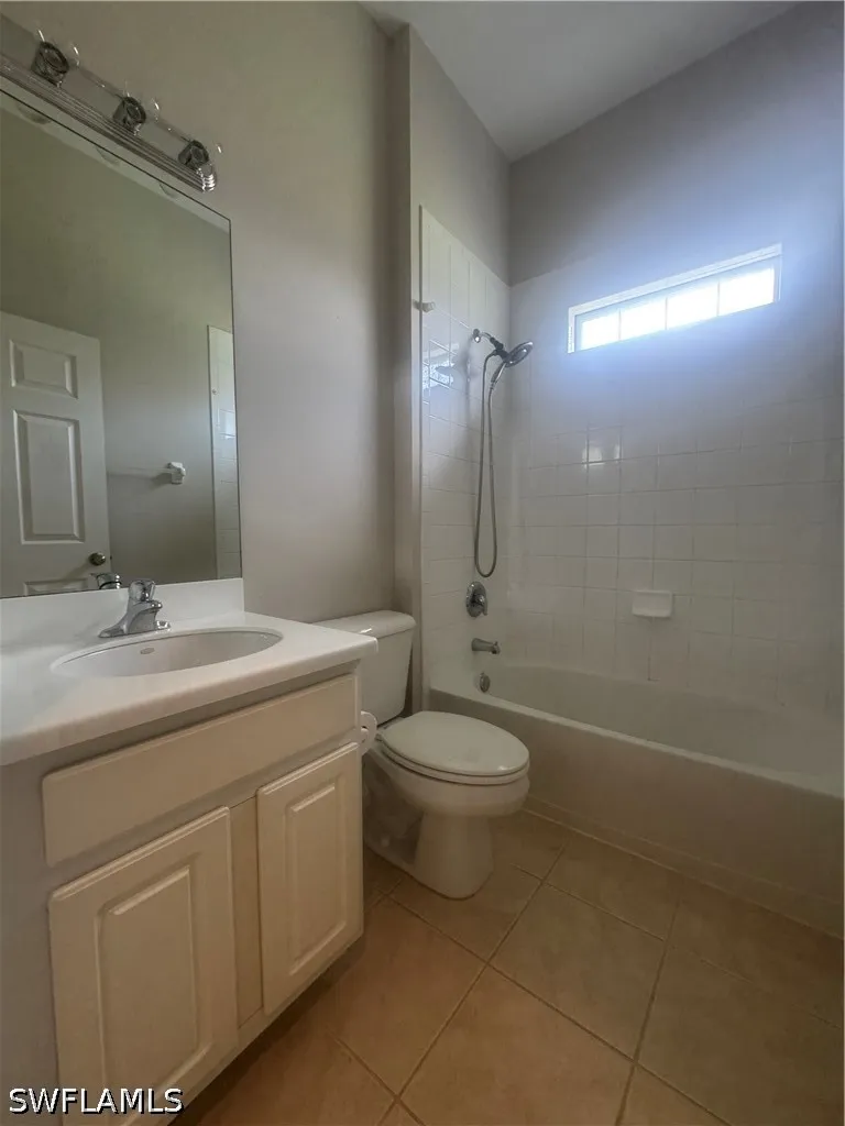 Fishtail Palm Court Naples, FL 34120