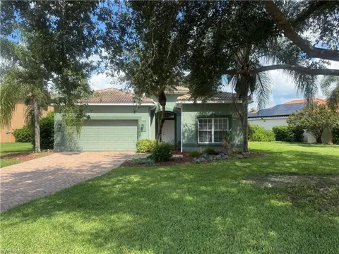 2673 Fishtail Palm Court