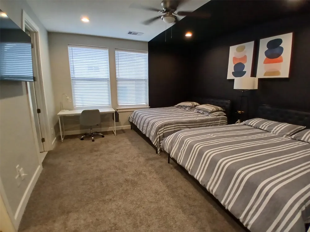3333 Kilgore Street Houston, TX 77021