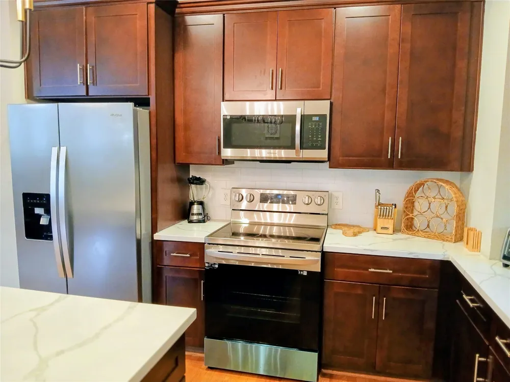 3333 Kilgore Street Houston, TX 77021