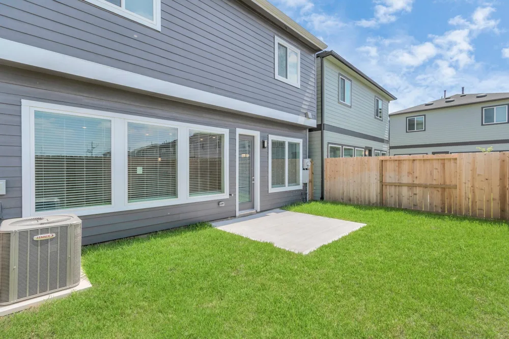 2715 Katri Way Houston, TX 77008
