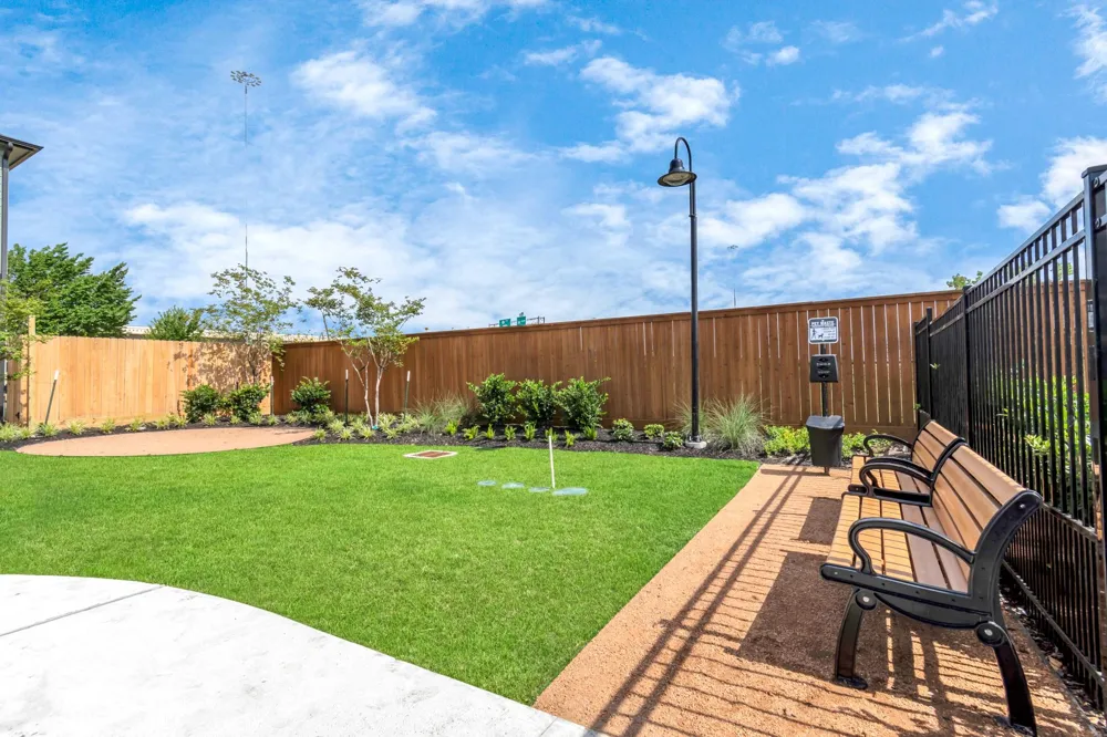 2715 Katri Way Houston, TX 77008