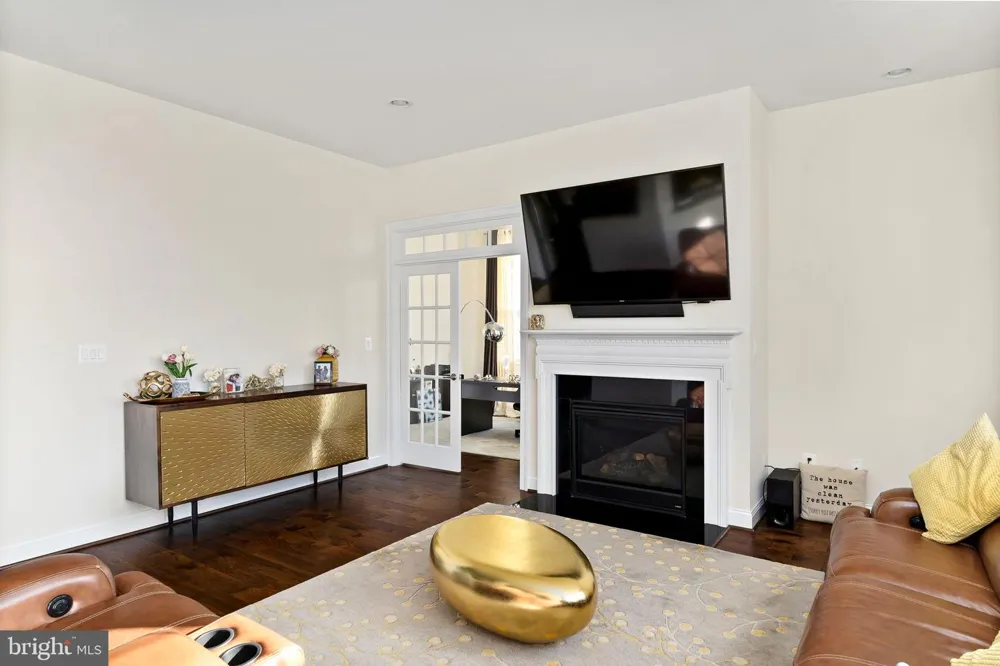 21101 GOOSE PRESERVE DRIVE Ashburn, VA 20148