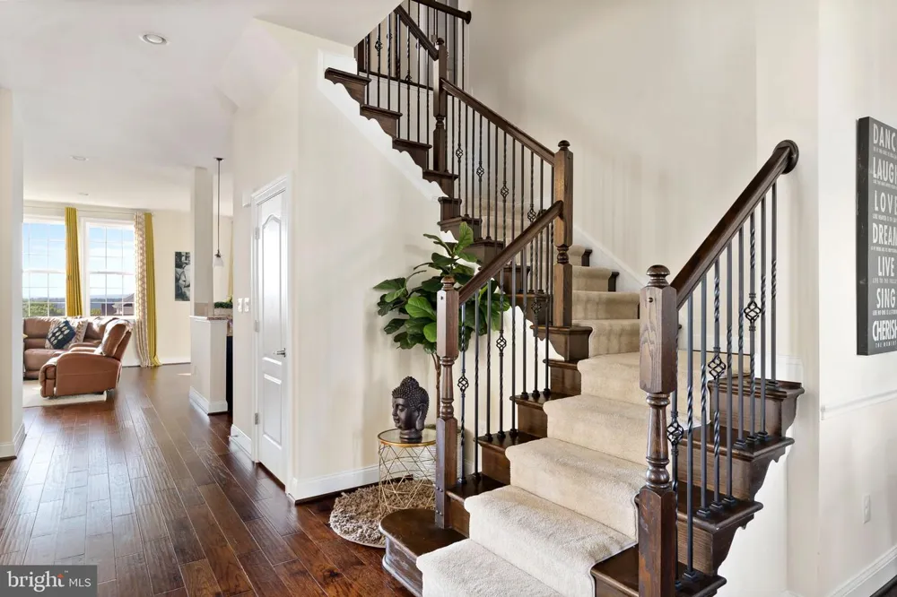 21101 GOOSE PRESERVE DRIVE Ashburn, VA 20148