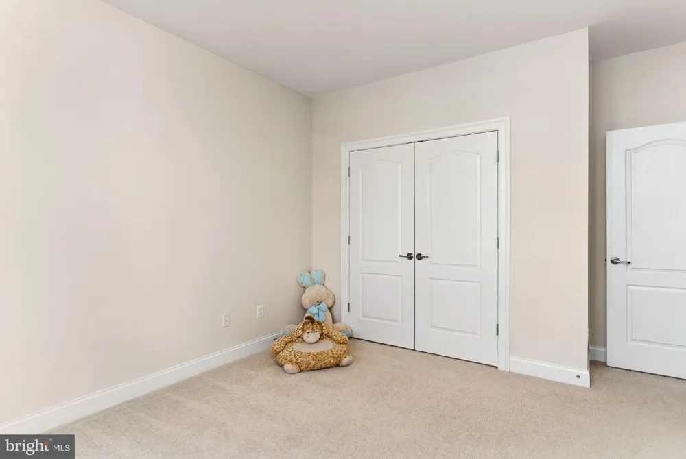 21101 GOOSE PRESERVE DRIVE Ashburn, VA 20148
