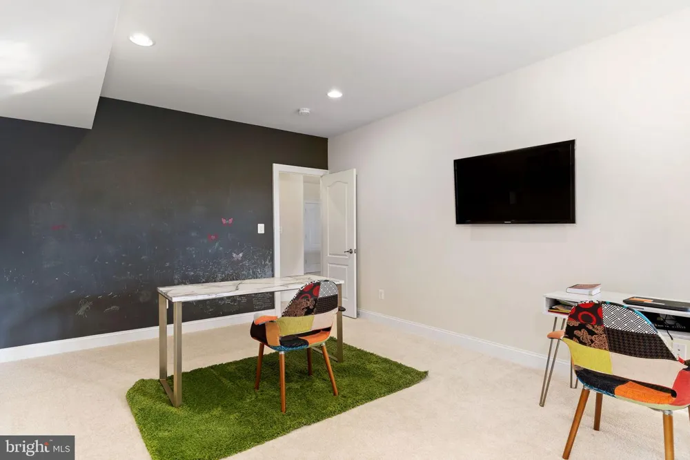 21101 GOOSE PRESERVE DRIVE Ashburn, VA 20148