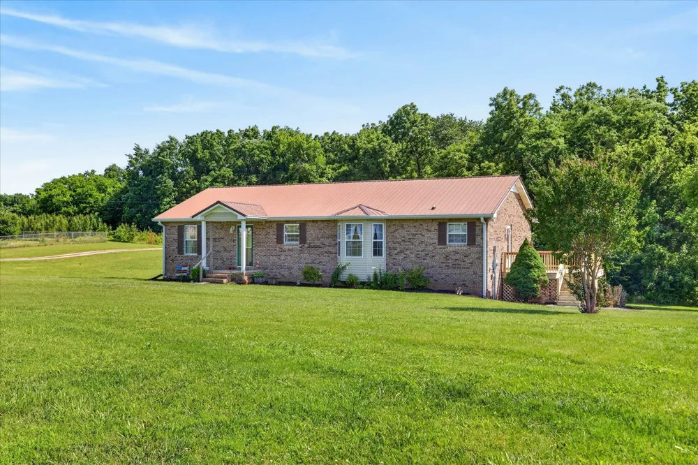6702 Highway 41 Cedar Hill, TN 37032