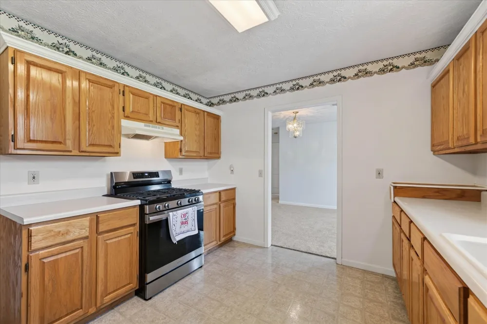 6702 Highway 41 Cedar Hill, TN 37032
