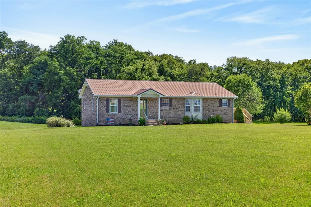6702 Highway 41 Cedar Hill, TN 37032