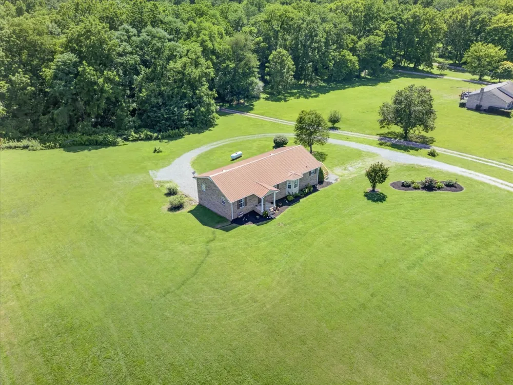 6702 Highway 41 Cedar Hill, TN 37032