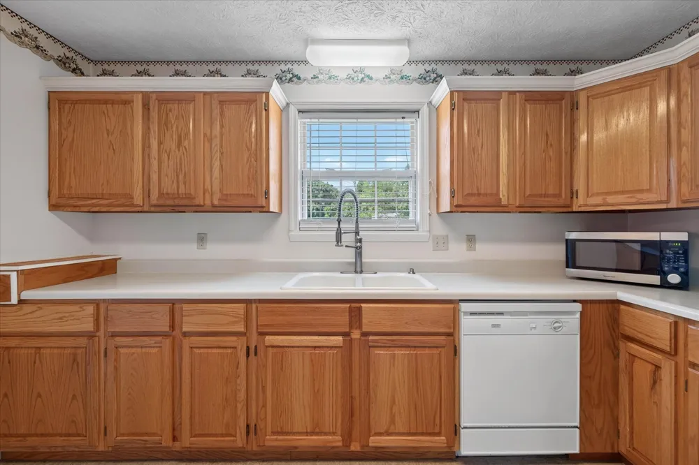 6702 Highway 41 Cedar Hill, TN 37032