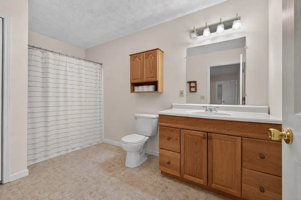 6702 Highway 41 Cedar Hill, TN 37032
