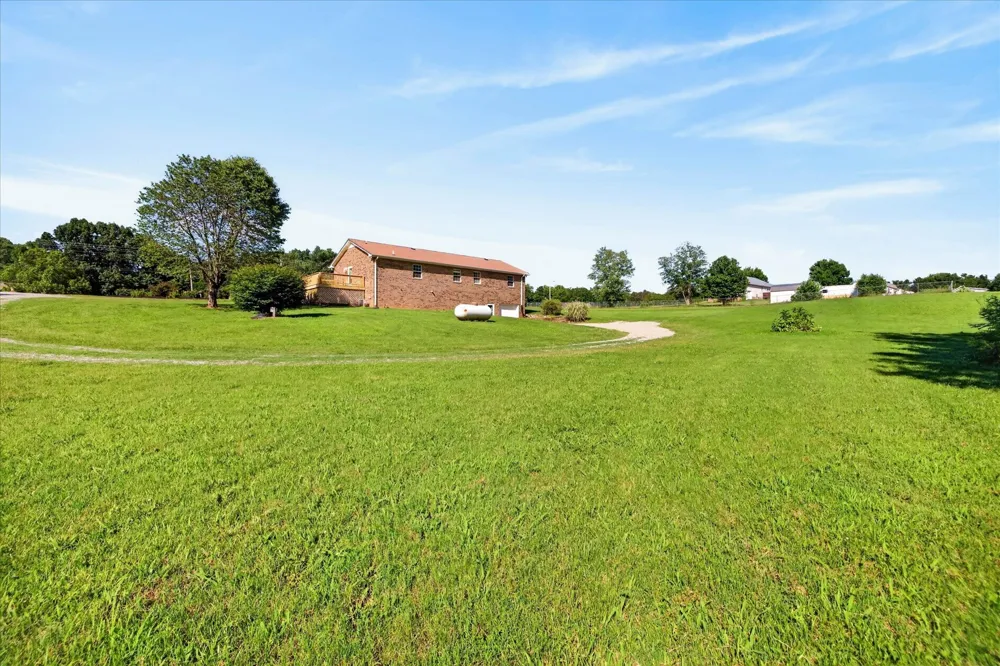 6702 Highway 41 Cedar Hill, TN 37032