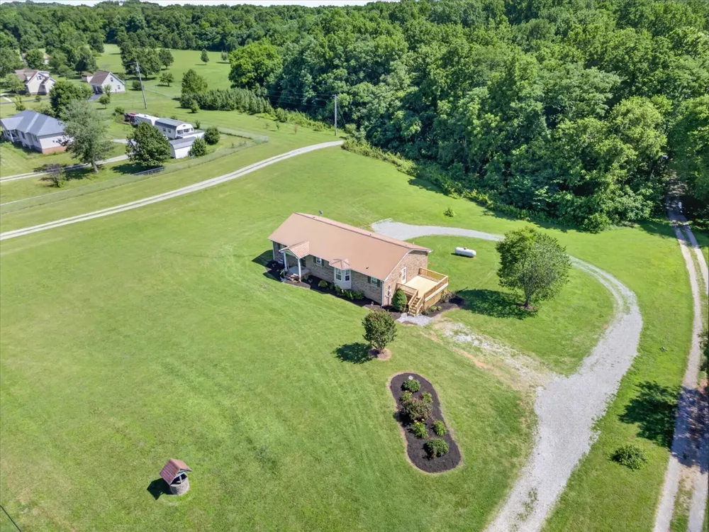 6702 Highway 41 Cedar Hill, TN 37032