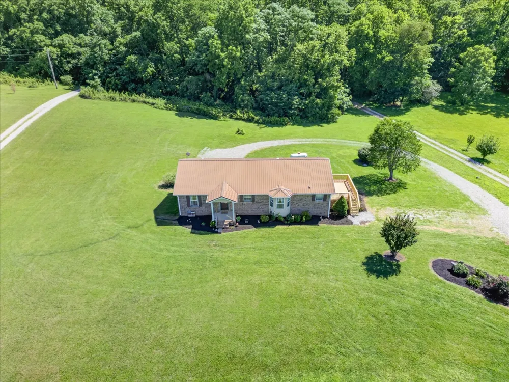 6702 Highway 41 Cedar Hill, TN 37032