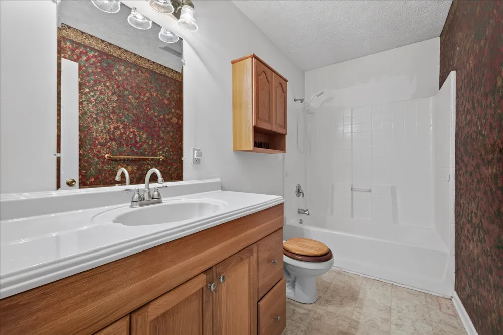 6702 Highway 41 Cedar Hill, TN 37032
