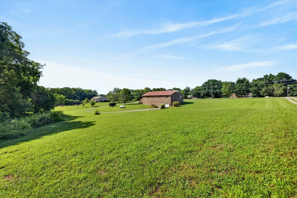 6702 Highway 41 Cedar Hill, TN 37032
