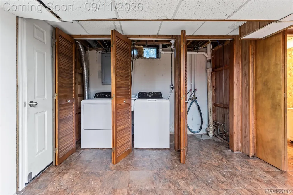 3427 Rhoten Drive Sterling Heights City, MI 48310