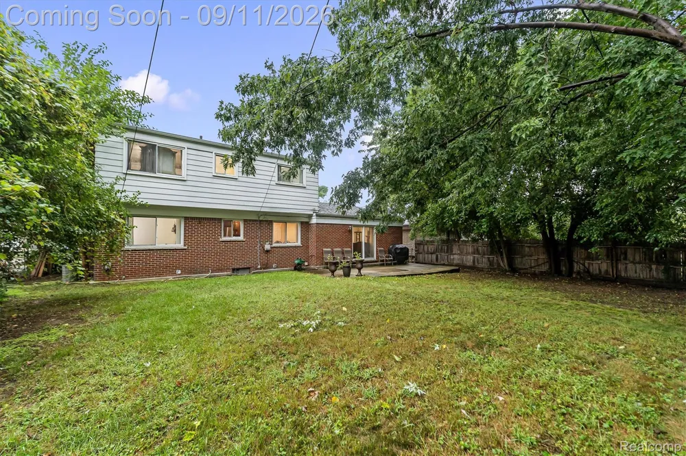 3427 Rhoten Drive Sterling Heights City, MI 48310