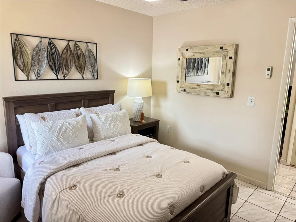 5800 SAGUNTO STREET Orlando, FL 32807