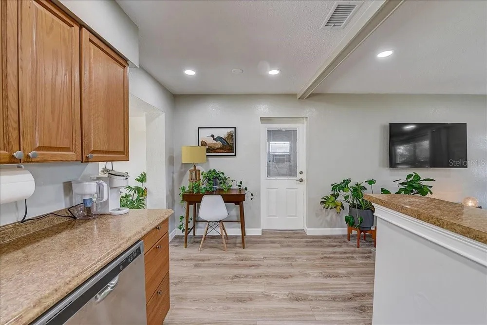 11312 116TH STREET Seminole, FL 33778