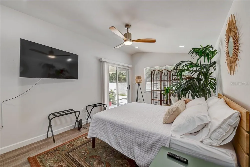 11312 116TH STREET Seminole, FL 33778