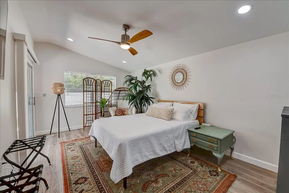11312 116TH STREET Seminole, FL 33778